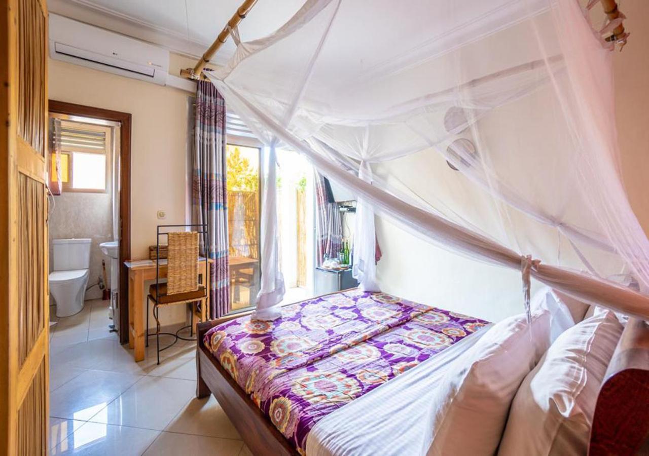 Heaven Restaurant & Boutique Hotel Kigali Buitenkant foto