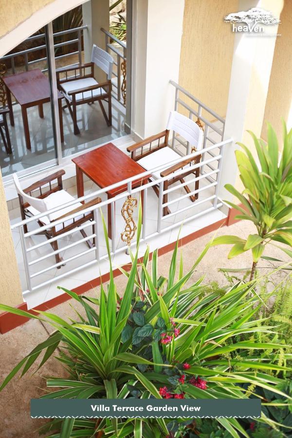 Heaven Restaurant & Boutique Hotel Kigali Buitenkant foto