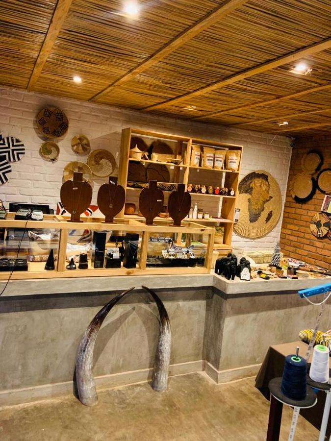Heaven Restaurant & Boutique Hotel Kigali Buitenkant foto